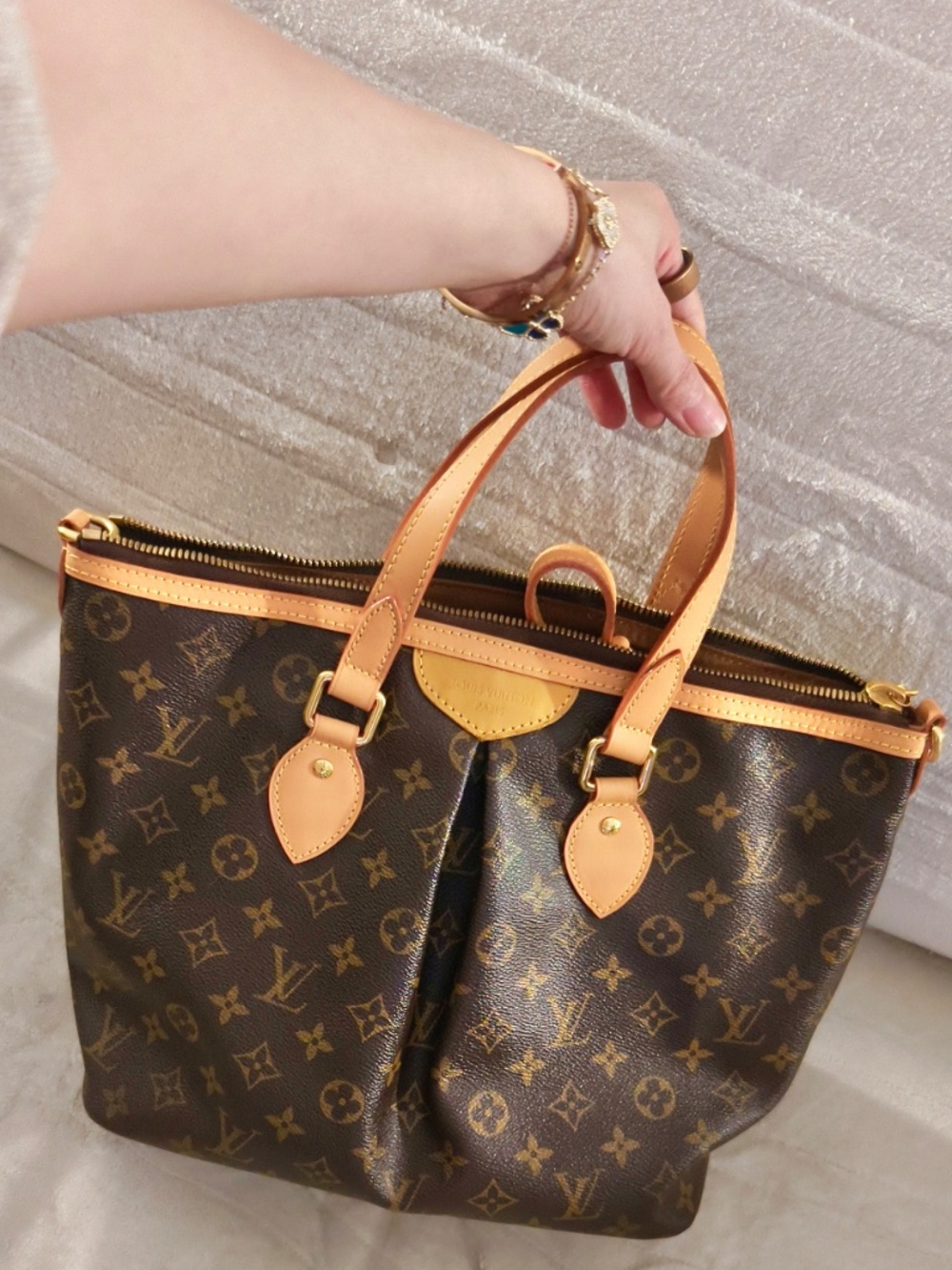 Authentic Louis Vuitton Monogram Palermo PM （w/ certification）